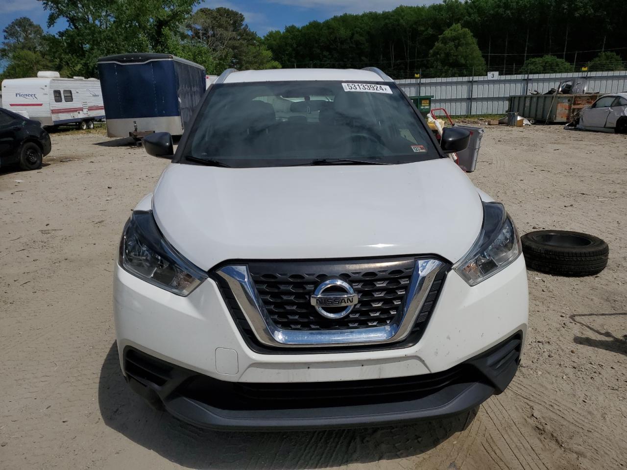 Автомобіль NISSAN KICKS S 2018 | GrandCar Автомобіль NISSAN KICKS S 2018 | GrandCar