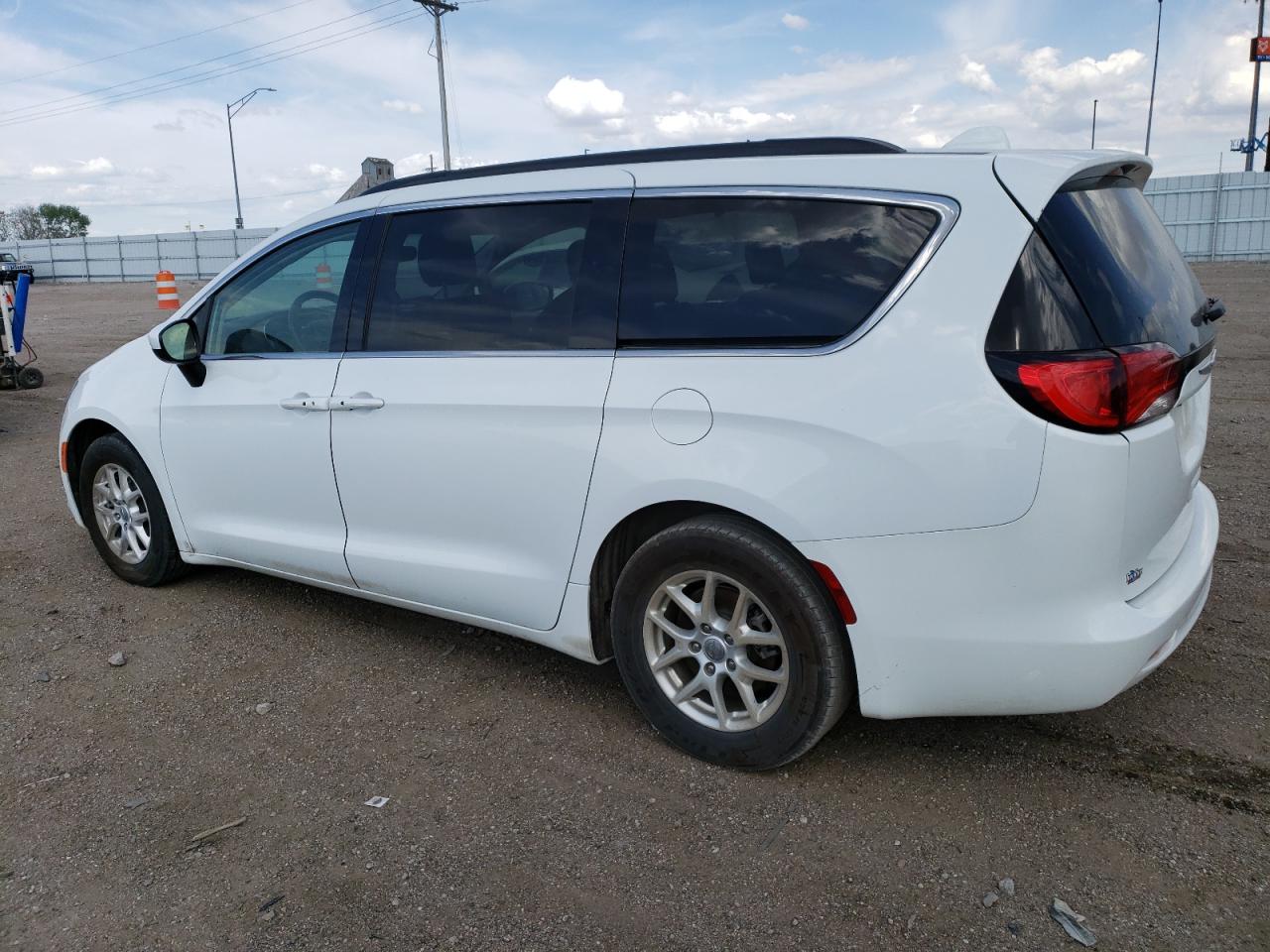 Автомобіль CHRYSLER VOYAGER LXI 2020 | GrandCar Автомобіль CHRYSLER VOYAGER LXI 2020 | GrandCar