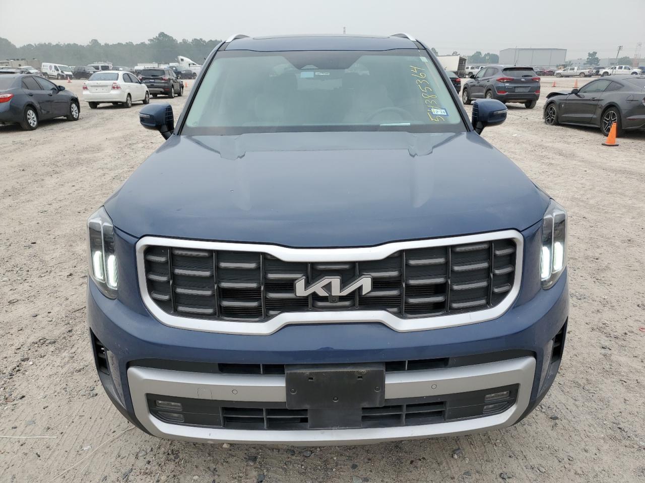 Автомобиль KIA TELLURIDE SX 2023 | GrandCar Автомобиль KIA TELLURIDE SX 2023 | GrandCar