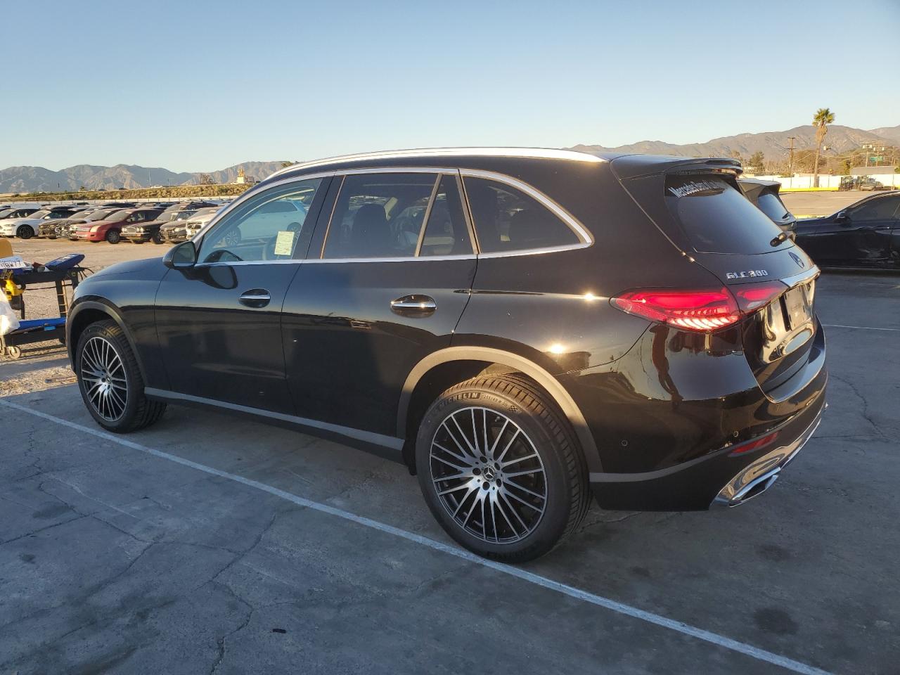Автомобиль MERCEDES-BENZ GLC 300 2024 | GrandCar Автомобиль MERCEDES-BENZ GLC 300 2024 | GrandCar