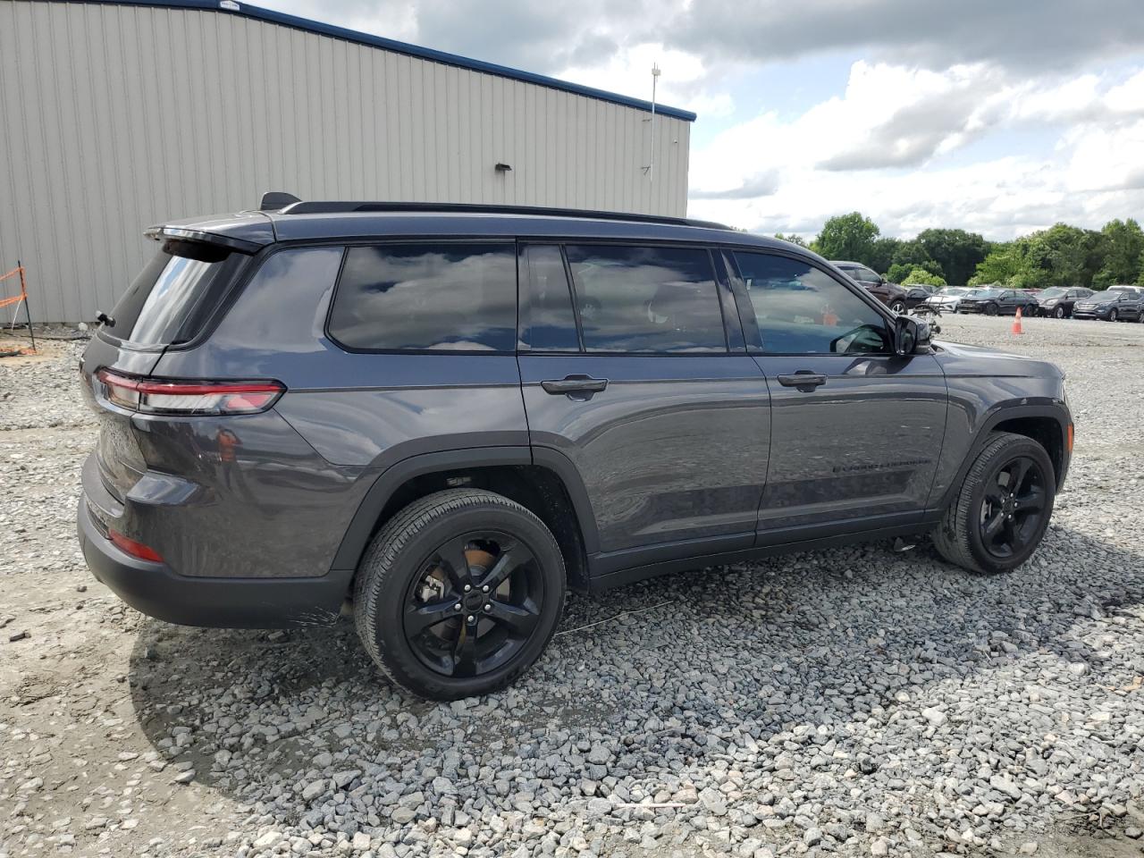 Автомобіль JEEP GRAND CHEROKEE L LAREDO 2023 | GrandCar Автомобіль JEEP GRAND CHEROKEE L LAREDO 2023 | GrandCar
