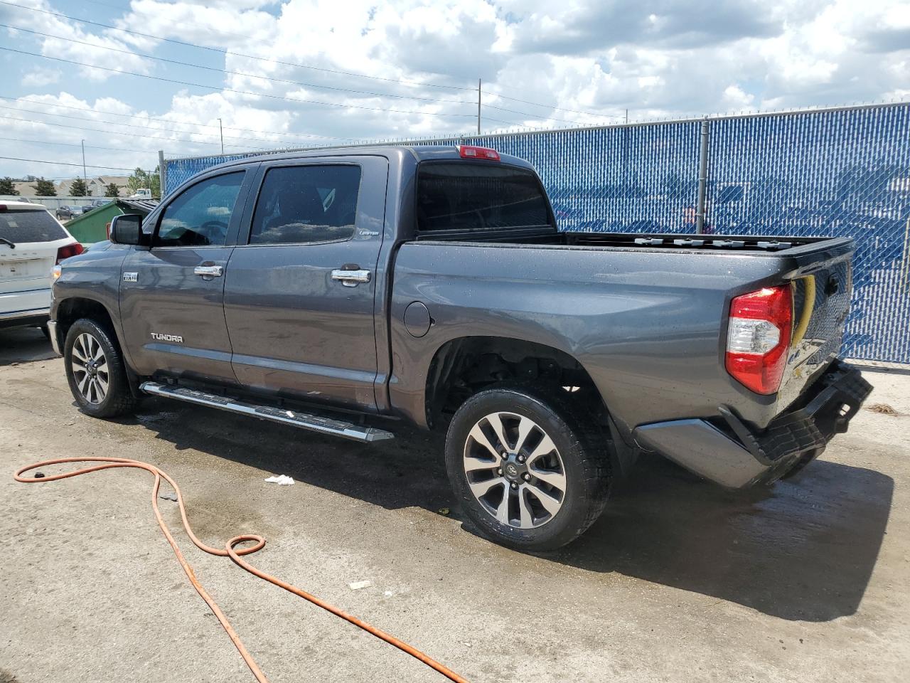 Автомобиль TOYOTA TUNDRA CREWMAX LIMITED 2018 | GrandCar Автомобиль TOYOTA TUNDRA CREWMAX LIMITED 2018 | GrandCar