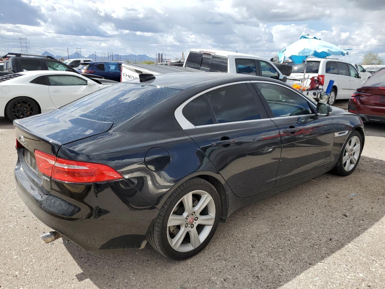 Автомобіль JAGUAR XE PREMIUM 2019 | GrandCar Автомобіль JAGUAR XE PREMIUM 2019 | GrandCar