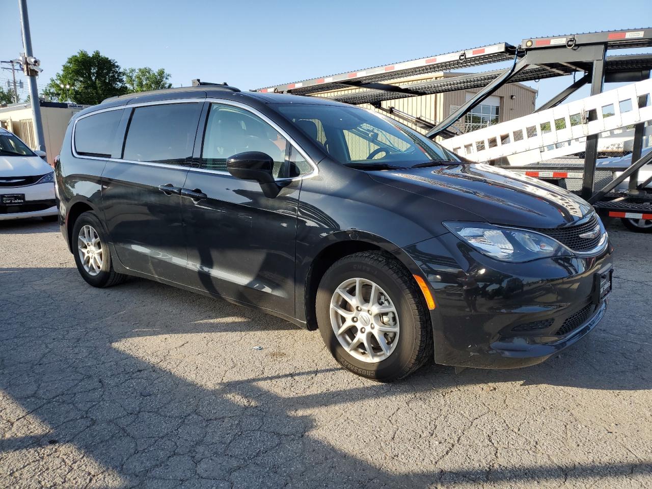 Автомобиль CHRYSLER VOYAGER LXI 2021 | GrandCar