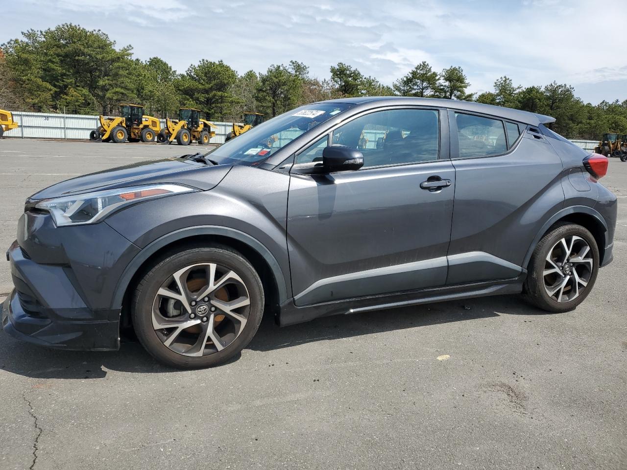 Автомобиль TOYOTA C-HR XLE 2018 | GrandCar