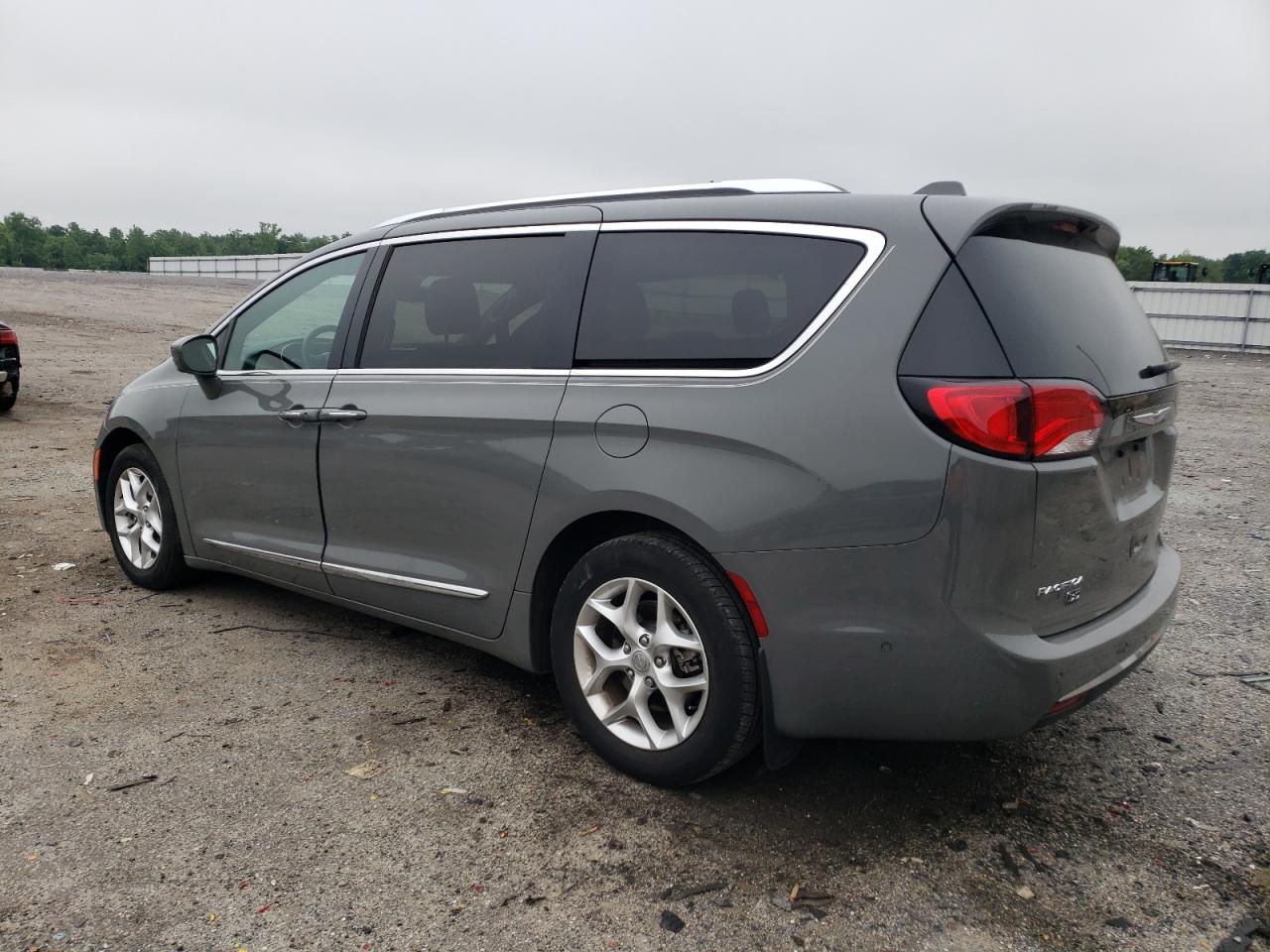 Автомобиль CHRYSLER PACIFICA TOURING L 2020 | GrandCar Автомобиль CHRYSLER PACIFICA TOURING L 2020 | GrandCar