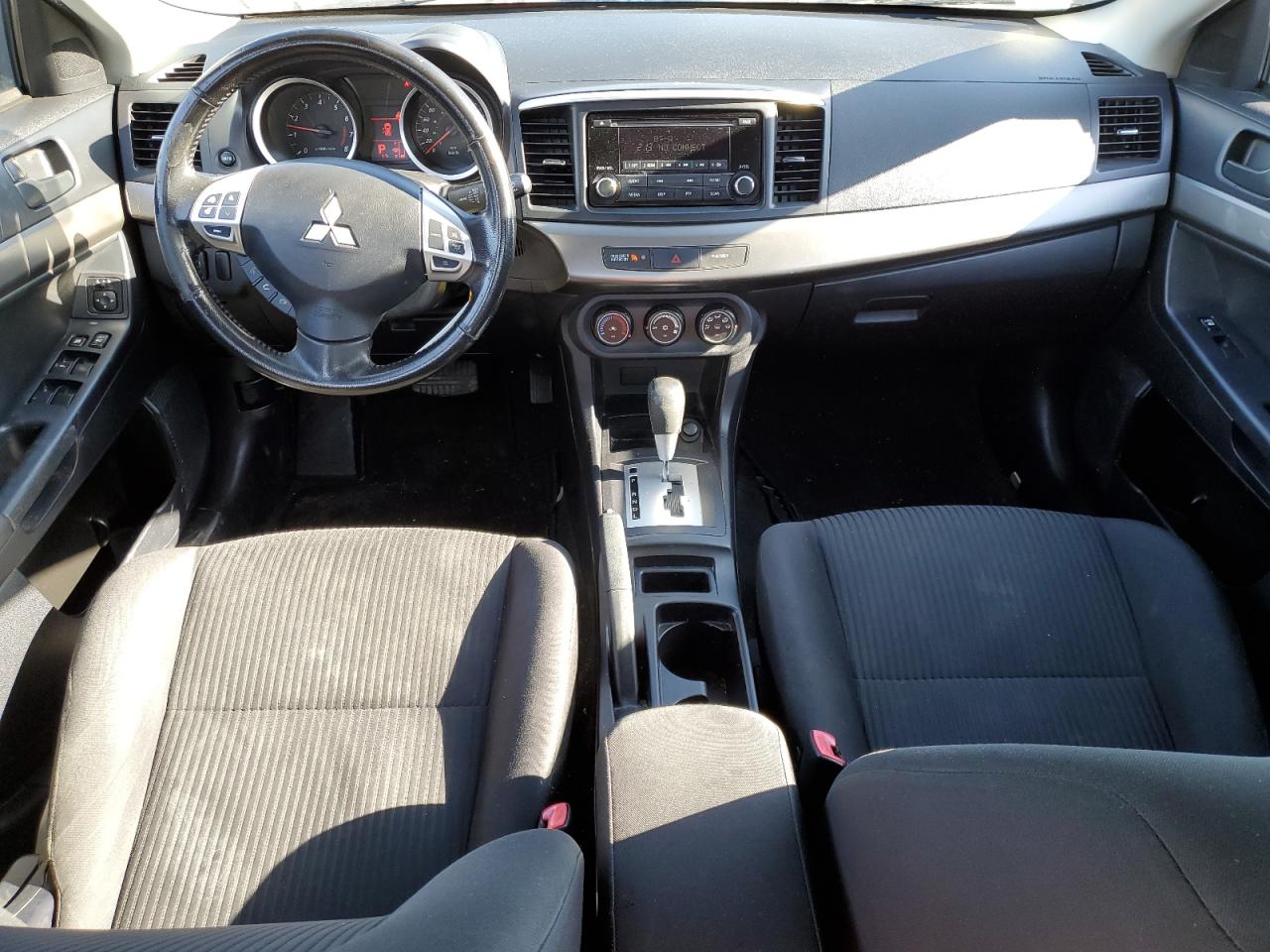 Автомобиль MITSUBISHI LANCER ES 2014 | GrandCar Автомобиль MITSUBISHI LANCER ES 2014 | GrandCar
