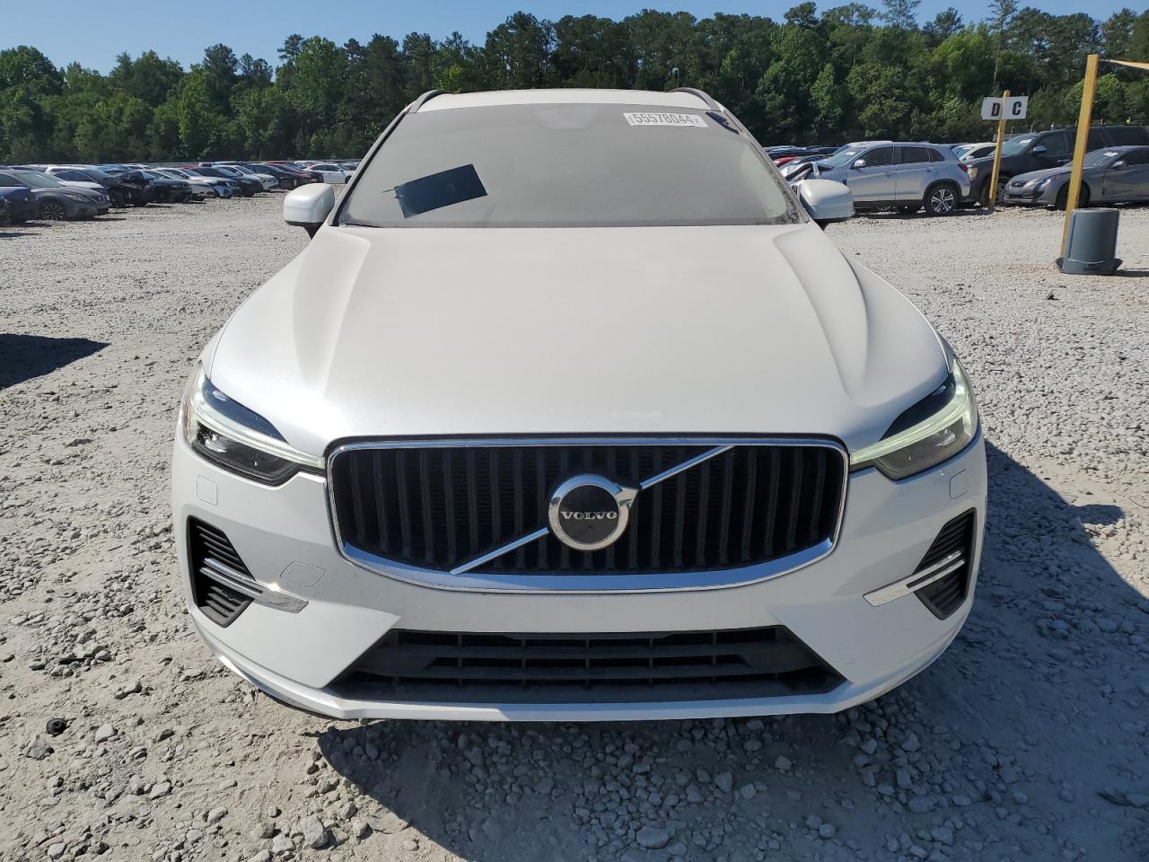 Автомобіль VOLVO XC60 B5 MOMENTUM 2022 | GrandCar Автомобіль VOLVO XC60 B5 MOMENTUM 2022 | GrandCar