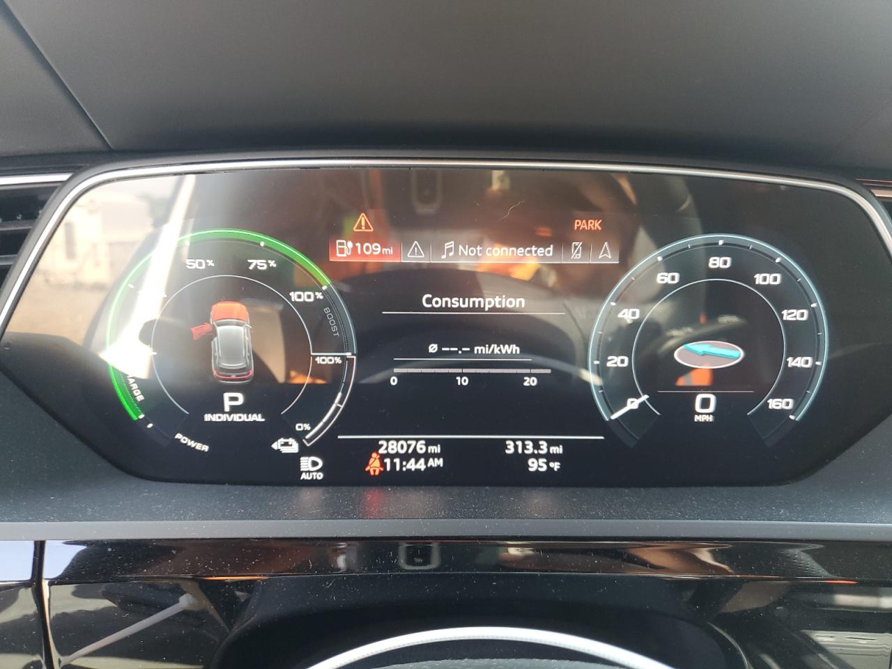 Автомобиль AUDI E-TRON PRESTIGE 2019 | GrandCar Автомобиль AUDI E-TRON PRESTIGE 2019 | GrandCar