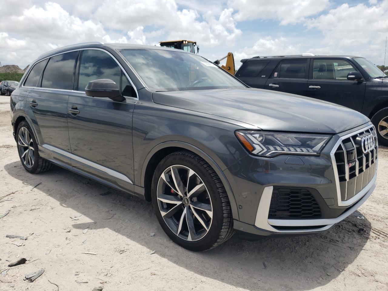 Автомобиль AUDI SQ7 PRESTIGE 2023 | GrandCar Автомобиль AUDI SQ7 PRESTIGE 2023 | GrandCar