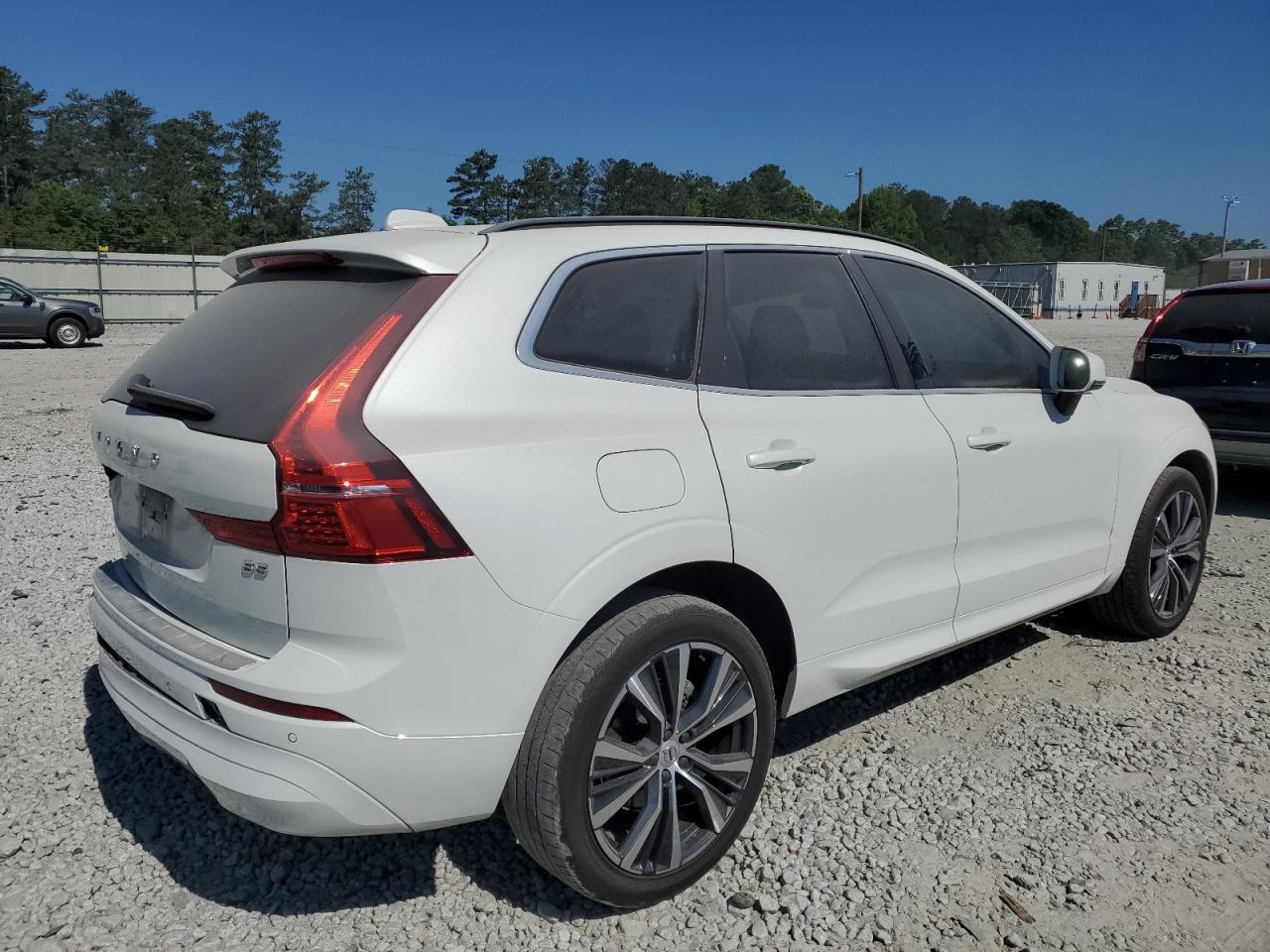 Автомобіль VOLVO XC60 B5 MOMENTUM 2022 | GrandCar Автомобіль VOLVO XC60 B5 MOMENTUM 2022 | GrandCar