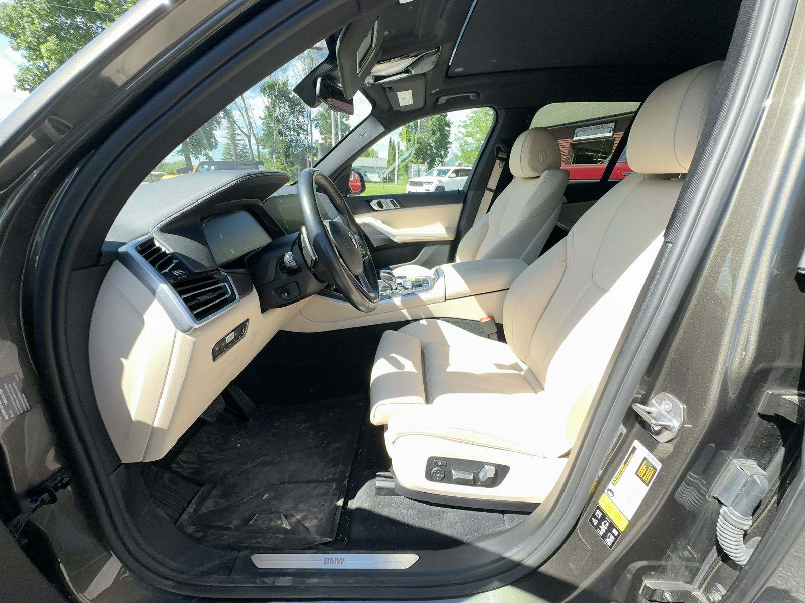 Автомобиль BMW X5 xDrive40i 2020 | GrandCar Автомобиль BMW X5 xDrive40i 2020 | GrandCar