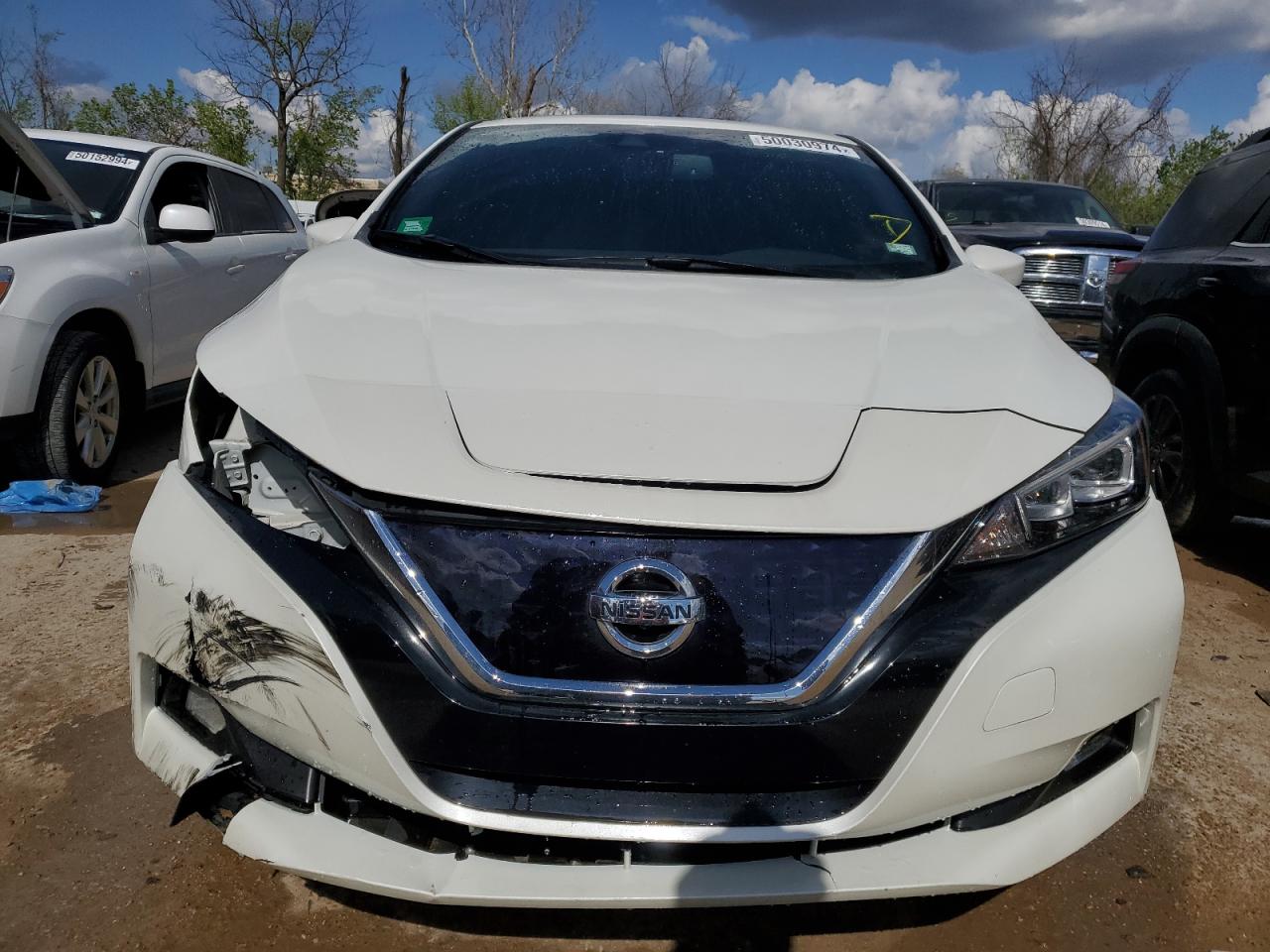 Автомобиль NISSAN LEAF SV 2020 | GrandCar Автомобиль NISSAN LEAF SV 2020 | GrandCar