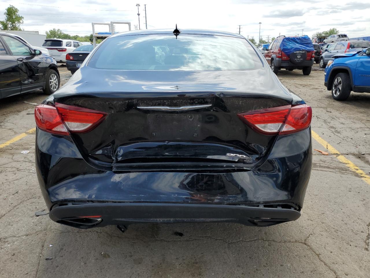 Автомобіль CHRYSLER 200 S 2015 | GrandCar Автомобіль CHRYSLER 200 S 2015 | GrandCar