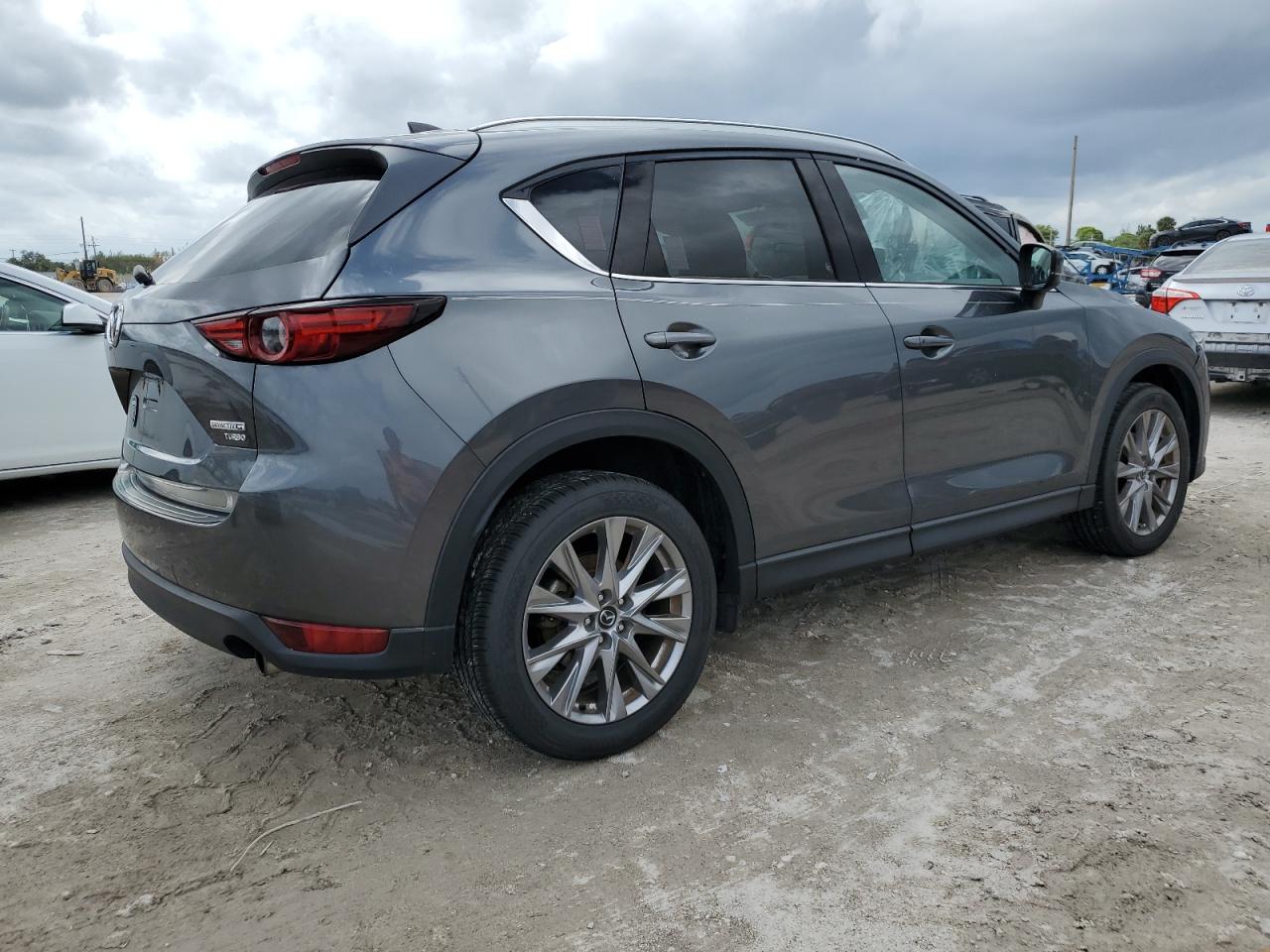 Автомобиль MAZDA CX-5 GRAND TOURING RESERVE 2021 | GrandCar Автомобиль MAZDA CX-5 GRAND TOURING RESERVE 2021 | GrandCar