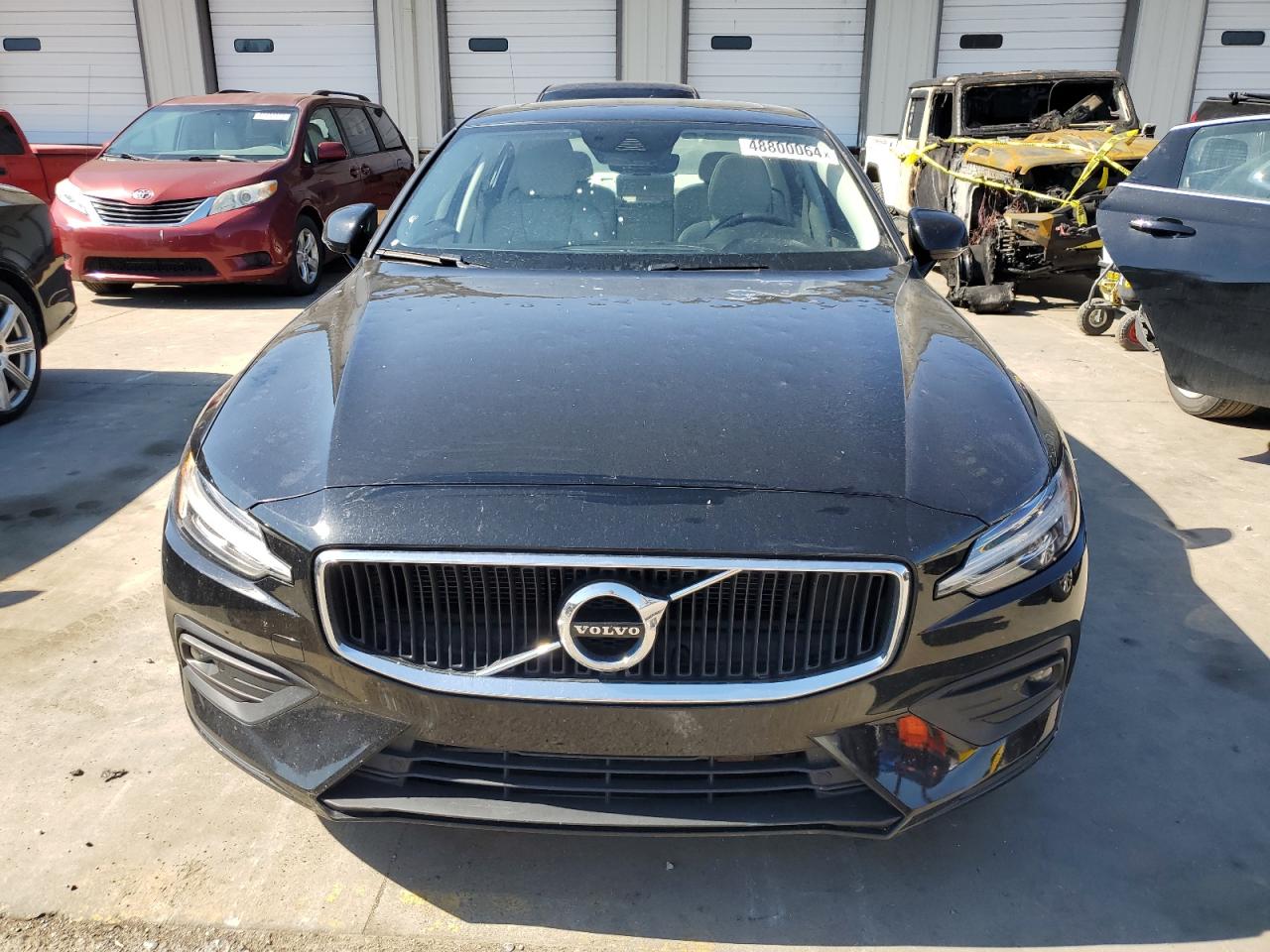 Автомобиль VOLVO S60 T5 MOMENTUM 2021 | GrandCar Автомобиль VOLVO S60 T5 MOMENTUM 2021 | GrandCar
