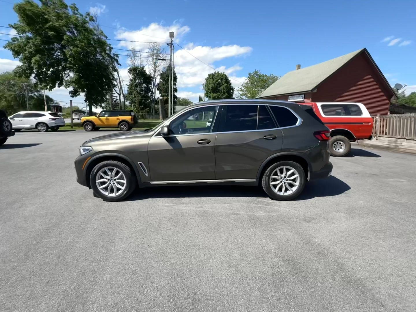 Автомобиль BMW X5 xDrive40i 2020 | GrandCar Автомобиль BMW X5 xDrive40i 2020 | GrandCar