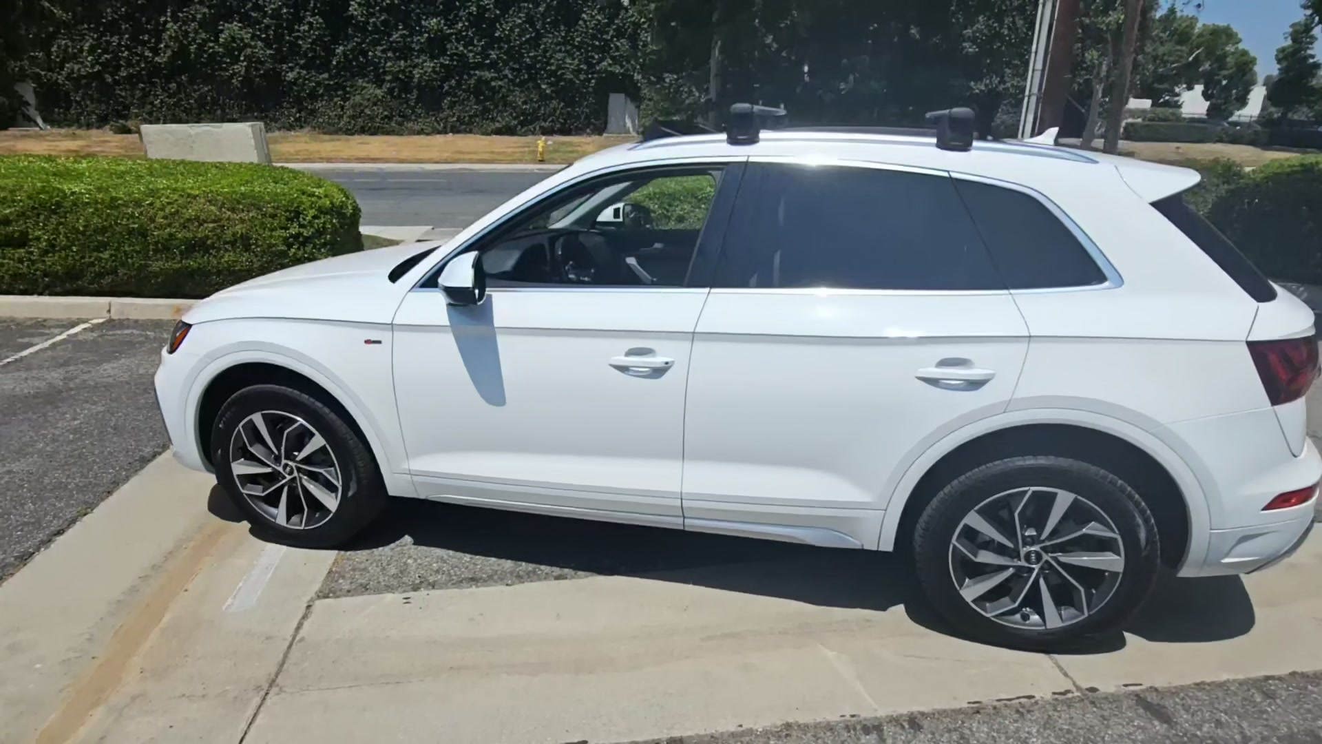 Автомобіль Audi Q5 S line Premium Plus 2023 | GrandCar Автомобіль Audi Q5 S line Premium Plus 2023 | GrandCar
