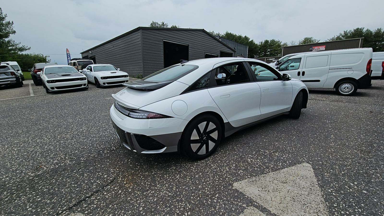 Автомобиль Hyundai IONIQ 6 SE 2023 | GrandCar Автомобиль Hyundai IONIQ 6 SE 2023 | GrandCar