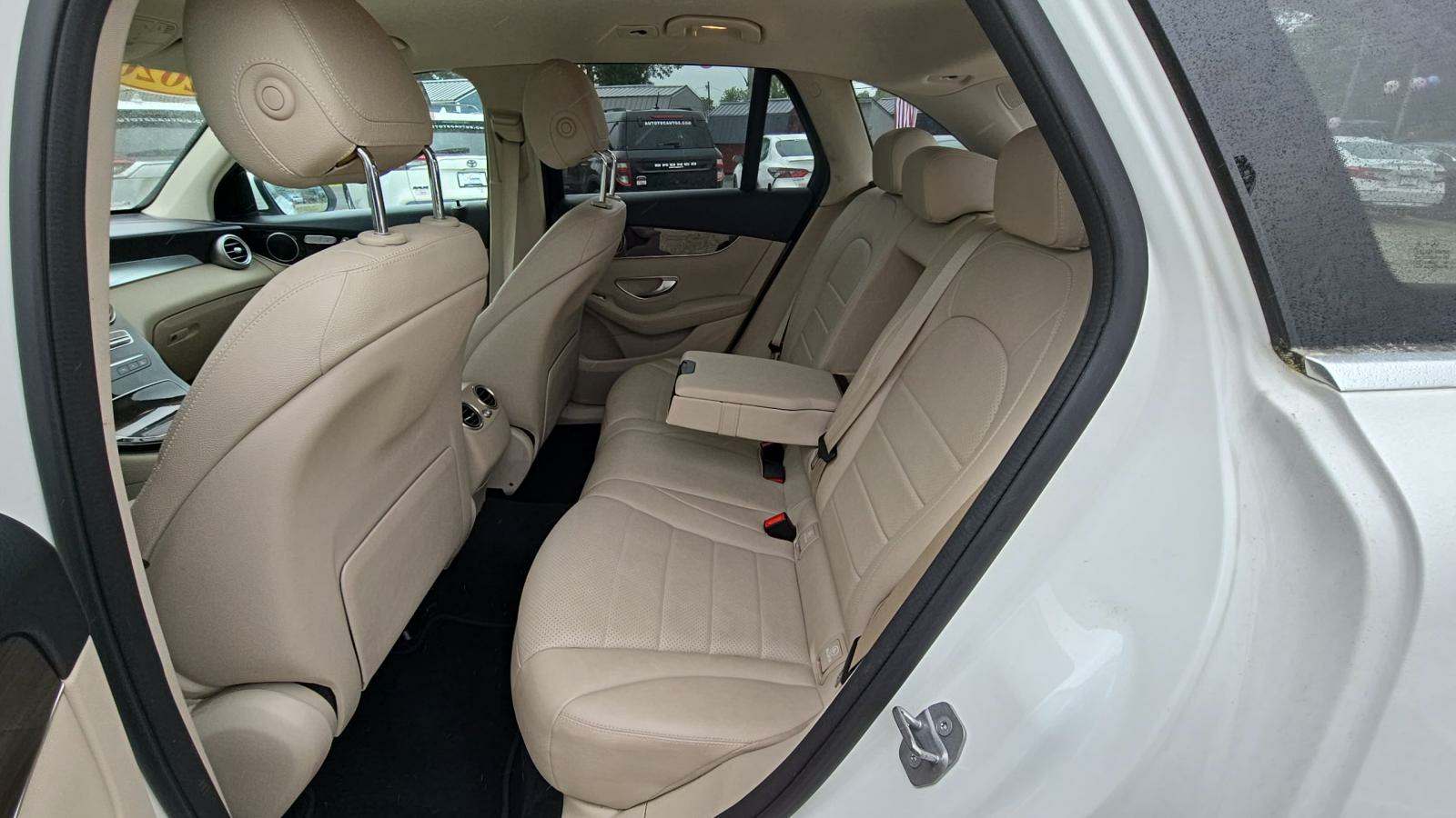 Автомобіль Mercedes-Benz GLC 300 4MATIC 2020 | GrandCar Автомобіль Mercedes-Benz GLC 300 4MATIC 2020 | GrandCar