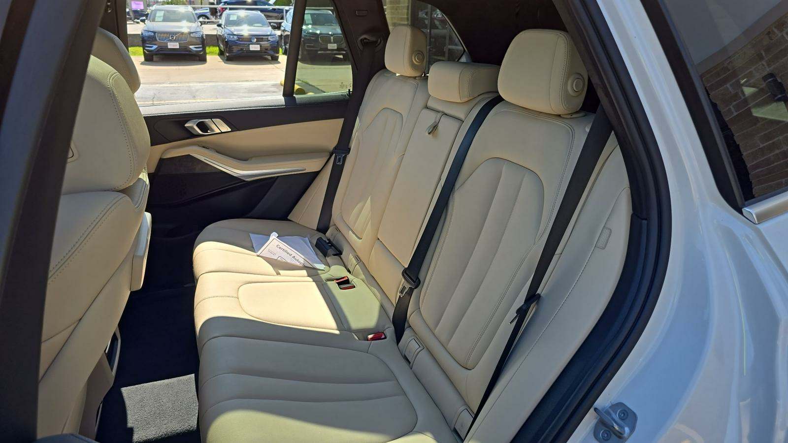 Автомобиль BMW X5 xDrive40i 2022 | GrandCar Автомобиль BMW X5 xDrive40i 2022 | GrandCar