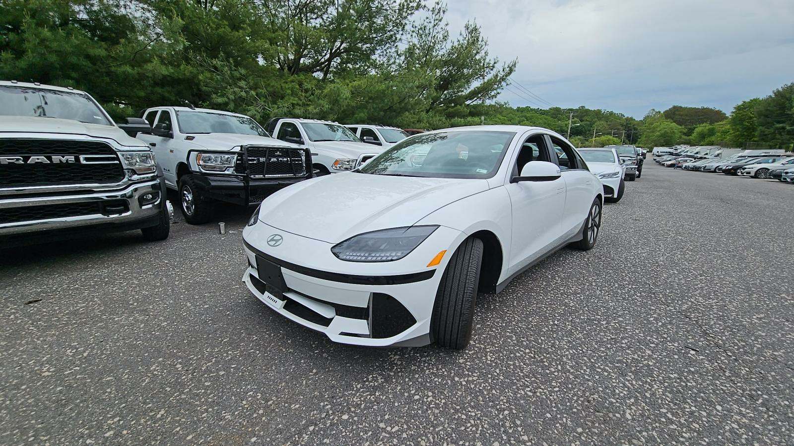 Автомобиль Hyundai IONIQ 6 SE 2023 | GrandCar