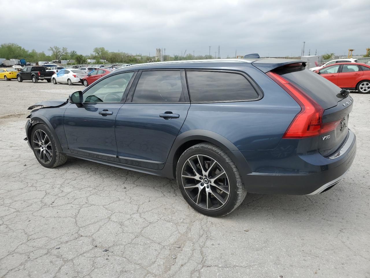 Автомобіль VOLVO V90 CROSS COUNTRY T6 INSCRIPTION 2020 | GrandCar Автомобіль VOLVO V90 CROSS COUNTRY T6 INSCRIPTION 2020 | GrandCar