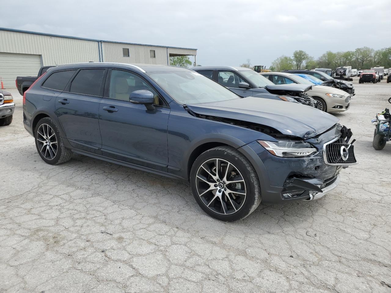 Автомобиль VOLVO V90 CROSS COUNTRY T6 INSCRIPTION 2020 | GrandCar