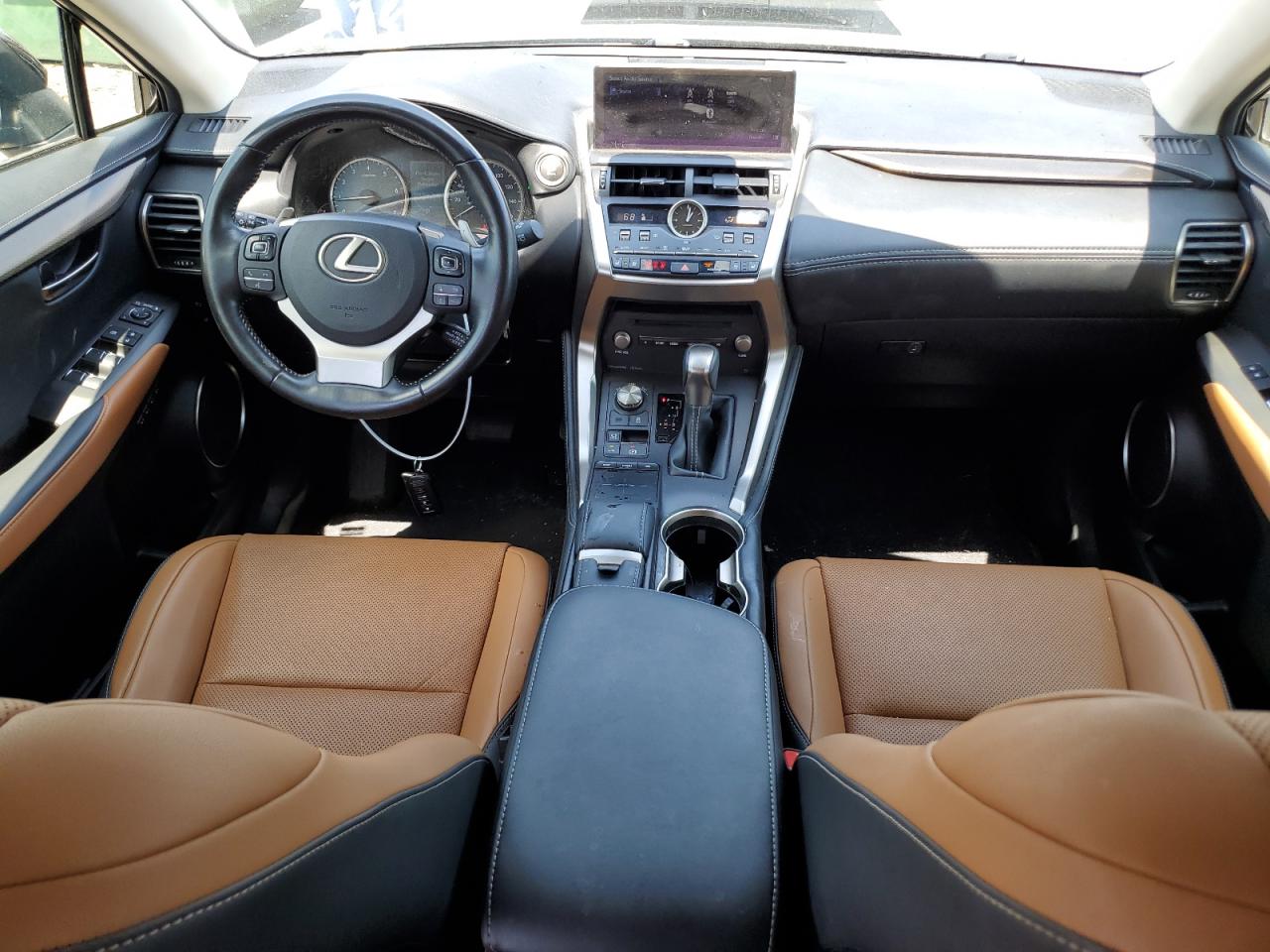Автомобиль LEXUS NX 300 2020 | GrandCar Автомобиль LEXUS NX 300 2020 | GrandCar