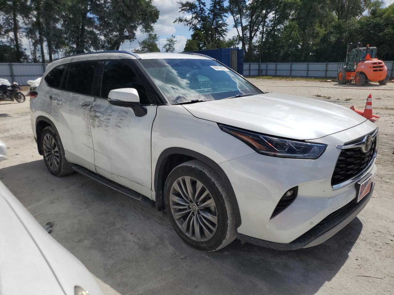 Автомобіль TOYOTA HIGHLANDER PLATINUM 2020 | GrandCar Автомобіль TOYOTA HIGHLANDER PLATINUM 2020 | GrandCar