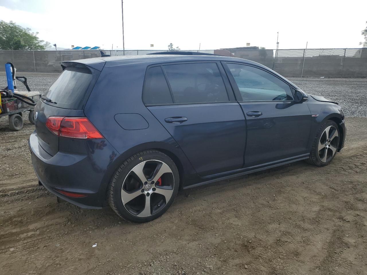 Автомобиль VOLKSWAGEN GTI S 2016 | GrandCar Автомобиль VOLKSWAGEN GTI S 2016 | GrandCar