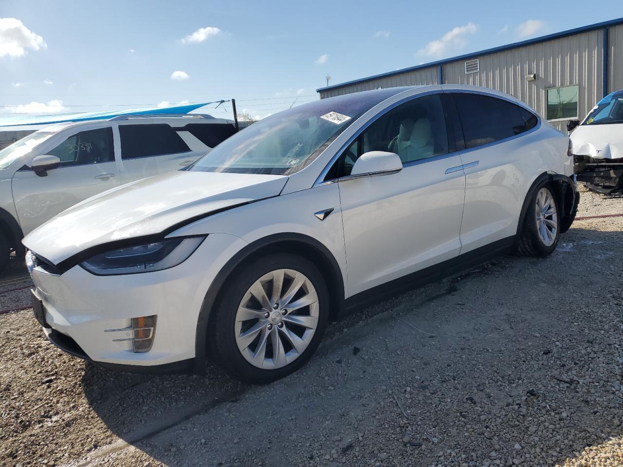 Автомобиль TESLA MODEL X 2017 | GrandCar Автомобиль TESLA MODEL X 2017 | GrandCar