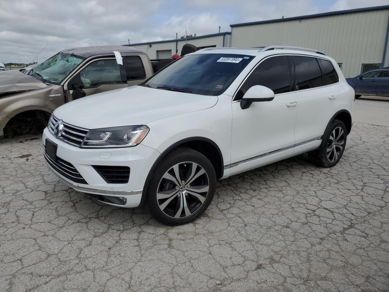Автомобиль VOLKSWAGEN TOUAREG WOLFSBURG 2017 | GrandCar Автомобиль VOLKSWAGEN TOUAREG WOLFSBURG 2017 | GrandCar
