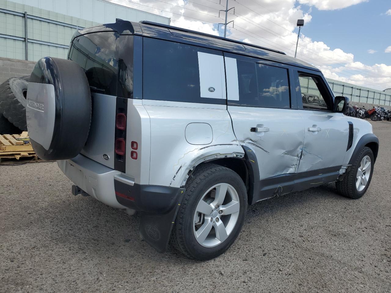 Автомобиль LAND ROVER DEFENDER 110 1ST EDITION 2020 | GrandCar Автомобиль LAND ROVER DEFENDER 110 1ST EDITION 2020 | GrandCar