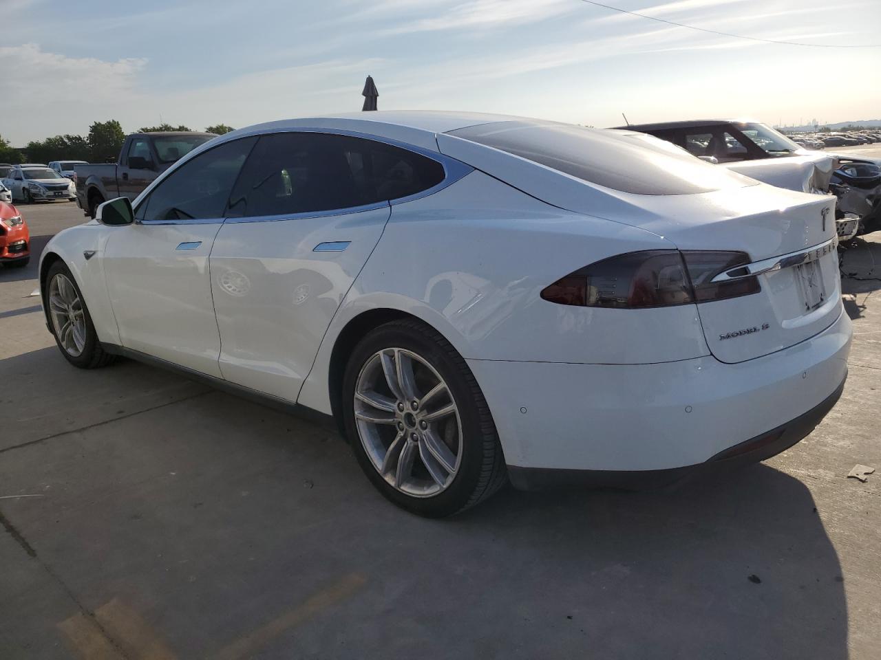 Автомобіль TESLA MODEL S 2015 | GrandCar Автомобіль TESLA MODEL S 2015 | GrandCar