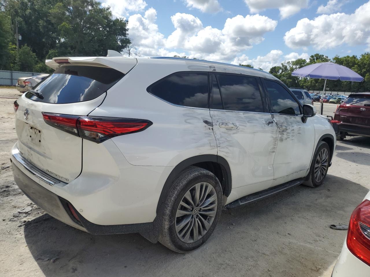 Автомобіль TOYOTA HIGHLANDER PLATINUM 2020 | GrandCar Автомобіль TOYOTA HIGHLANDER PLATINUM 2020 | GrandCar