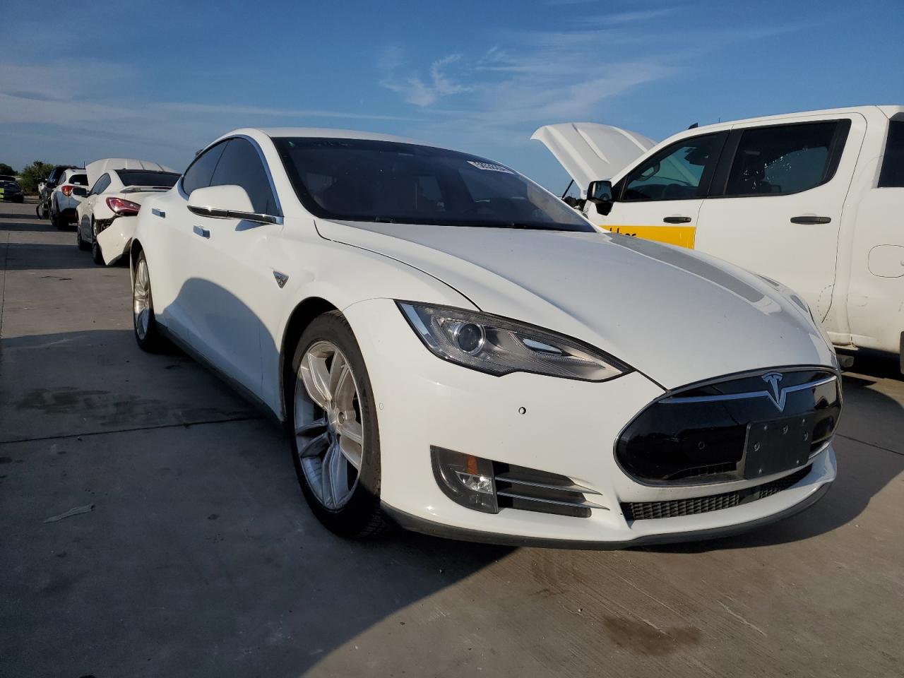 Автомобіль TESLA MODEL S 2015 | GrandCar Автомобіль TESLA MODEL S 2015 | GrandCar