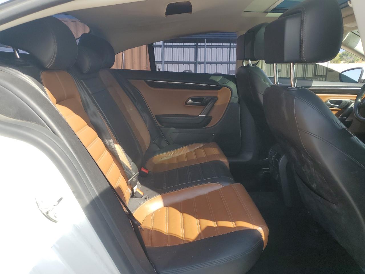 Автомобіль VOLKSWAGEN CC EXECUTIVE 2015 | GrandCar Автомобіль VOLKSWAGEN CC EXECUTIVE 2015 | GrandCar