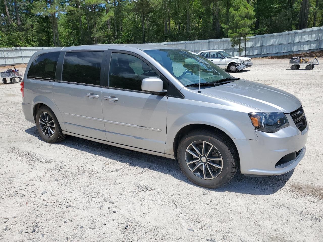 Автомобиль DODGE GRAND CARAVAN SE 2017 | GrandCar