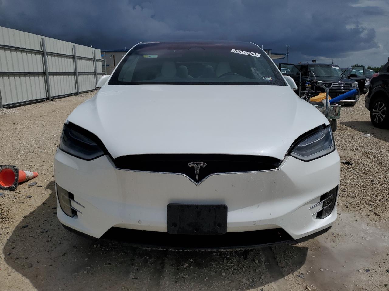 Автомобиль TESLA MODEL X 2017 | GrandCar Автомобиль TESLA MODEL X 2017 | GrandCar