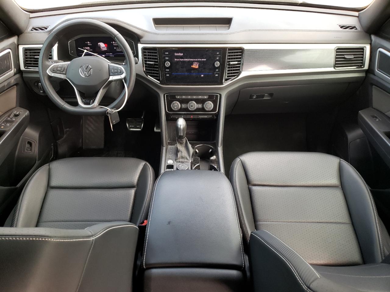 Автомобиль VOLKSWAGEN ATLAS CROSS SPORT SEL R-LINE 2023 | GrandCar Автомобиль VOLKSWAGEN ATLAS CROSS SPORT SEL R-LINE 2023 | GrandCar