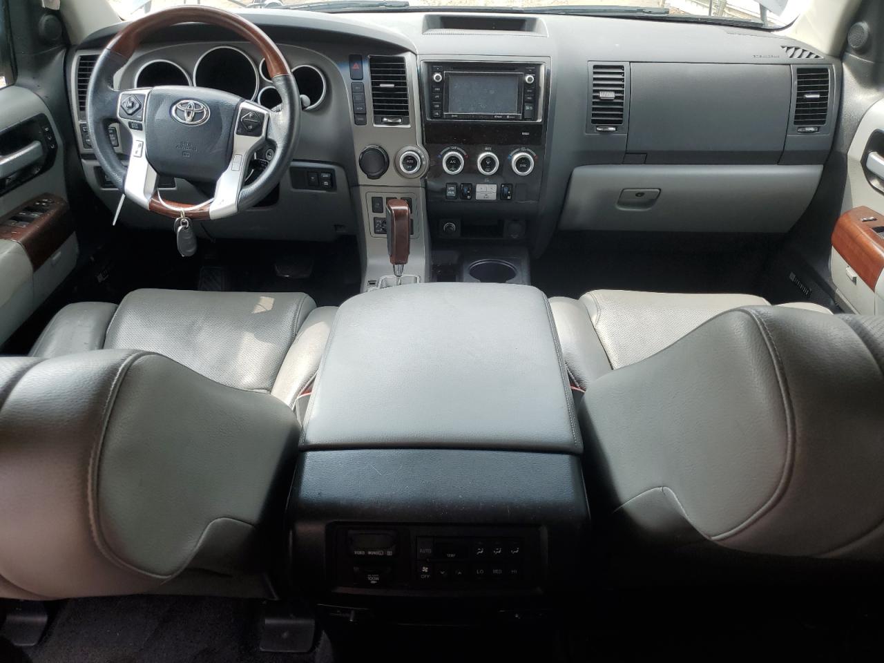 Автомобиль TOYOTA SEQUOIA PLATINUM 2016 | GrandCar Автомобиль TOYOTA SEQUOIA PLATINUM 2016 | GrandCar
