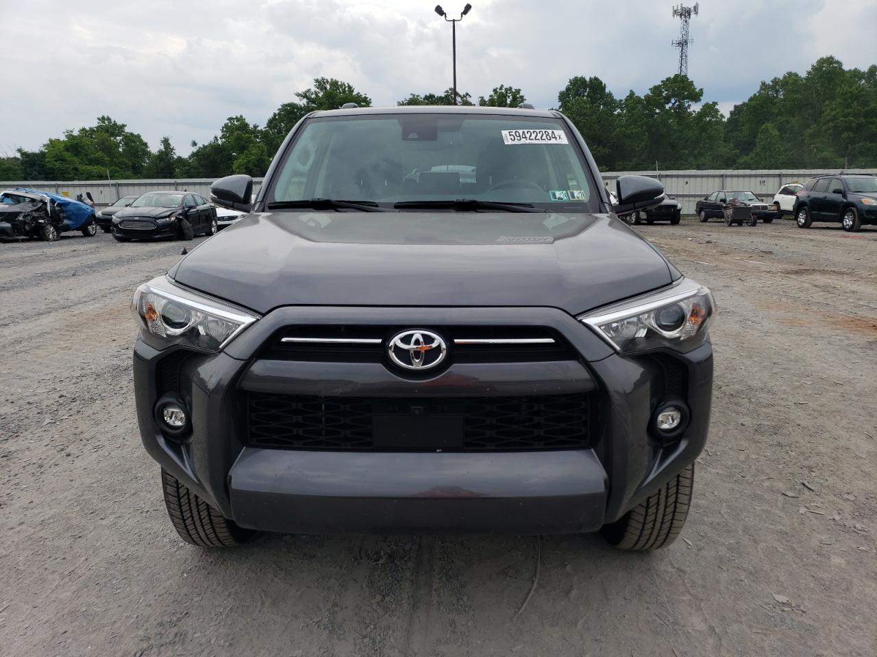 Автомобиль TOYOTA 4RUNNER SE 2023 | GrandCar Автомобиль TOYOTA 4RUNNER SE 2023 | GrandCar