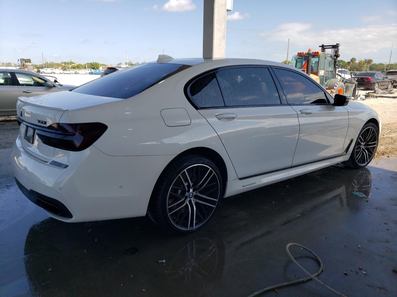 Автомобіль BMW 750 XI 2019 | GrandCar Автомобіль BMW 750 XI 2019 | GrandCar