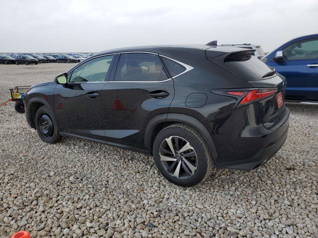 Автомобиль LEXUS NX 300 2020 | GrandCar Автомобиль LEXUS NX 300 2020 | GrandCar