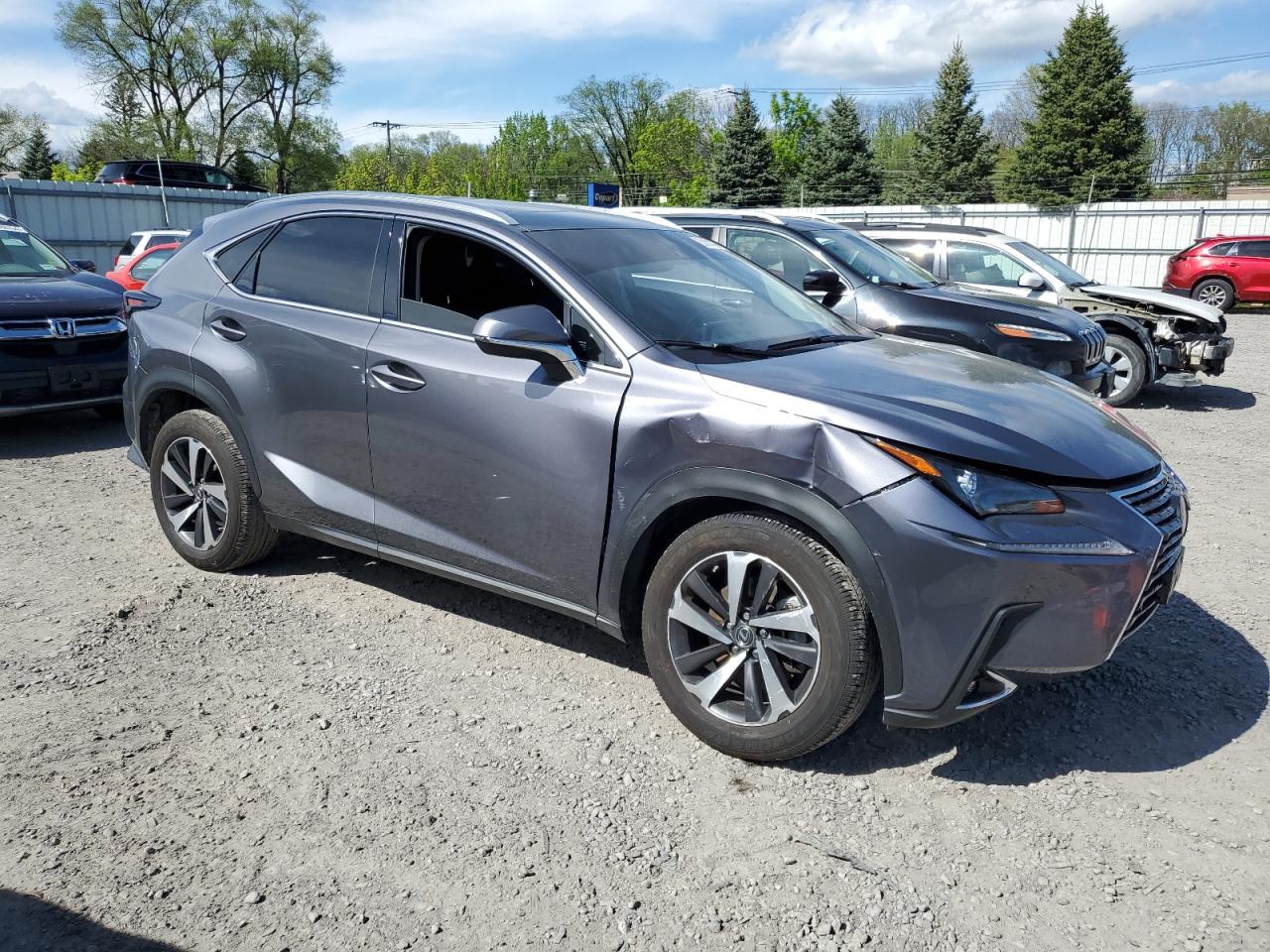 Автомобиль LEXUS NX 300 2020 | GrandCar Автомобиль LEXUS NX 300 2020 | GrandCar