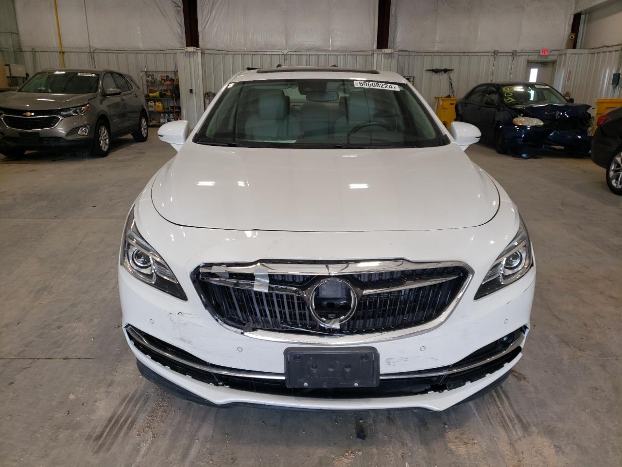 Автомобіль BUICK LACROSSE PREMIUM 2018 | GrandCar Автомобіль BUICK LACROSSE PREMIUM 2018 | GrandCar