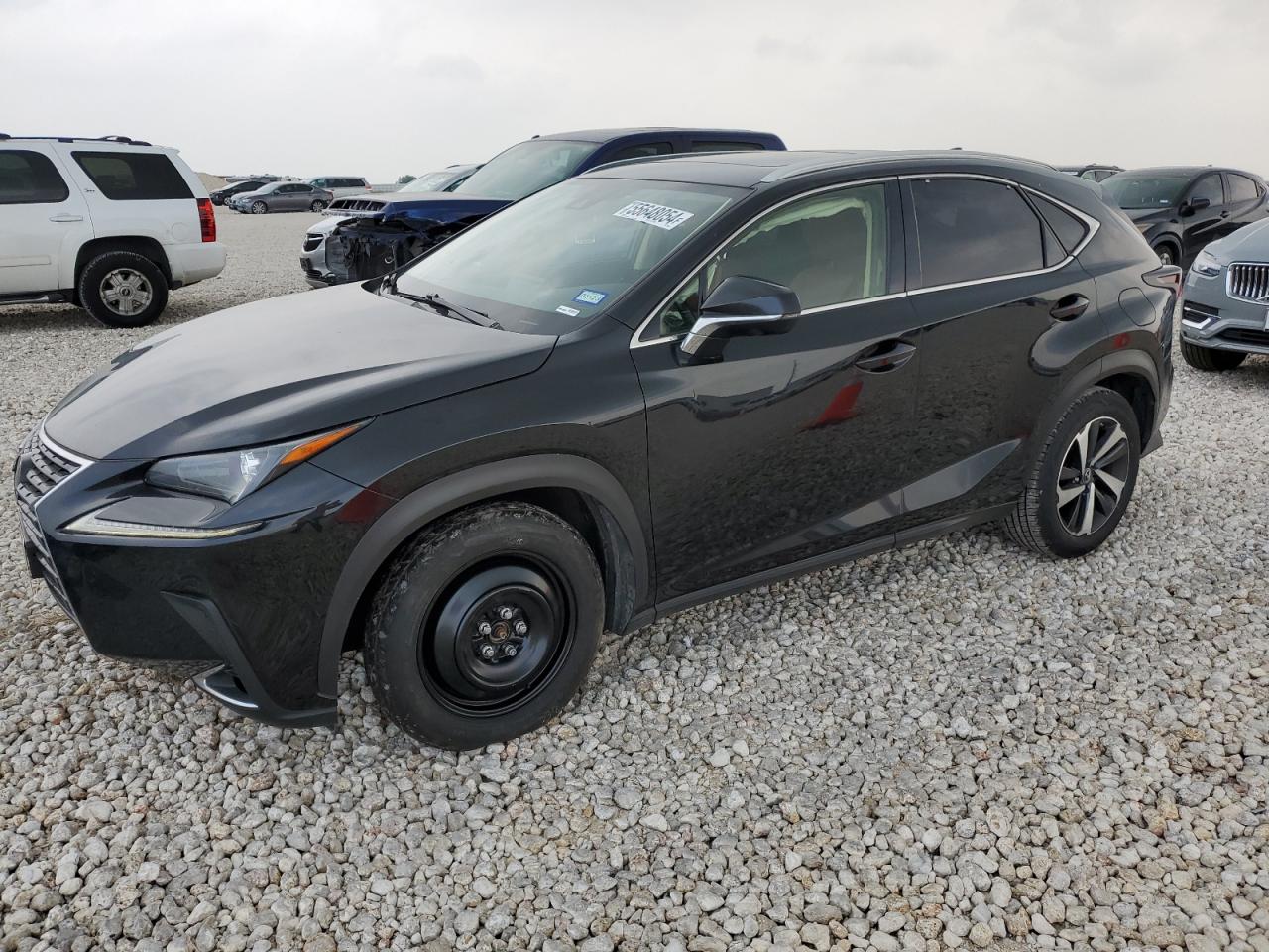Автомобиль LEXUS NX 300 2020 | GrandCar Автомобиль LEXUS NX 300 2020 | GrandCar