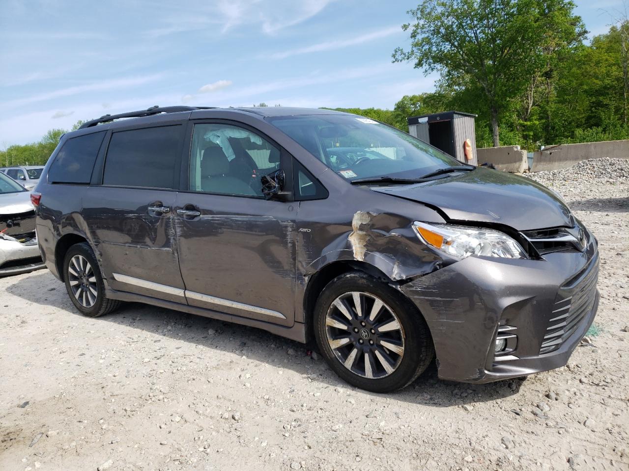Автомобиль TOYOTA SIENNA XLE 2020 | GrandCar Автомобиль TOYOTA SIENNA XLE 2020 | GrandCar