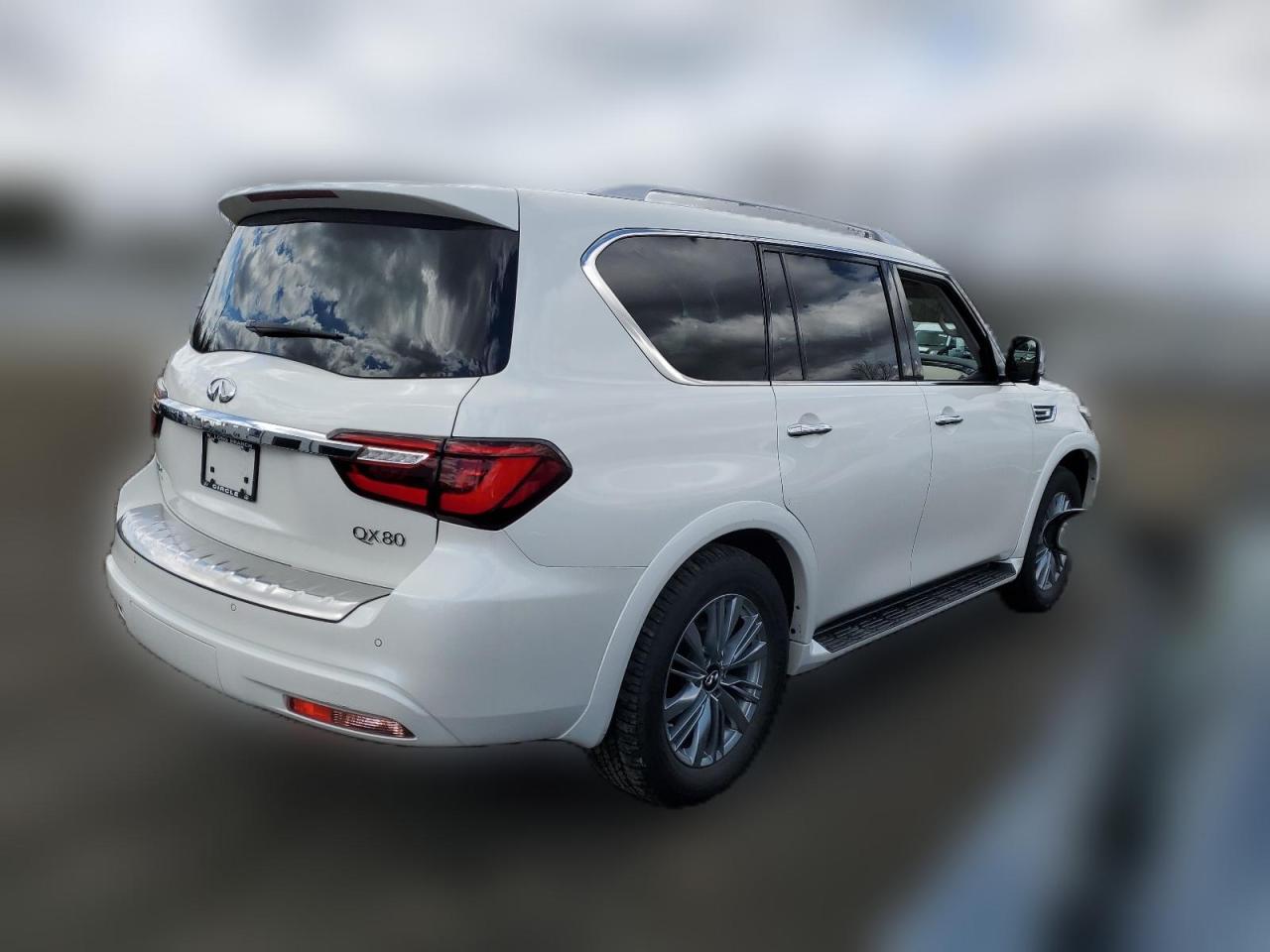 Автомобиль INFINITI QX80 LUXE 2022 | GrandCar Автомобиль INFINITI QX80 LUXE 2022 | GrandCar